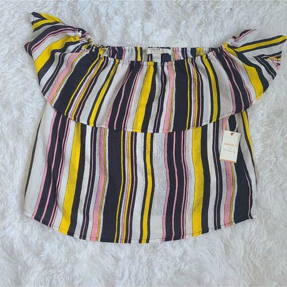 Forever 21 Contemporary Ruffle Off Shoulder Top SZ S NWT - Picture 1 of 8